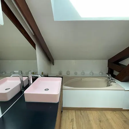 Carrousel Apartment 4-Guest Loft In Central Gerardmer * Gérardmer